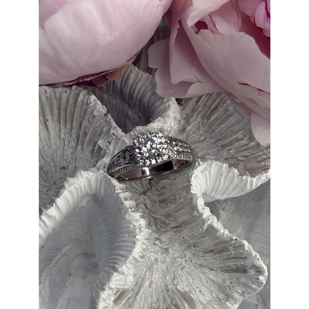 GOC 925 Sterling Silver tcw 1.43 Cz Ring Size 7